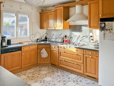 Maison - 127 m² - 5 pièces