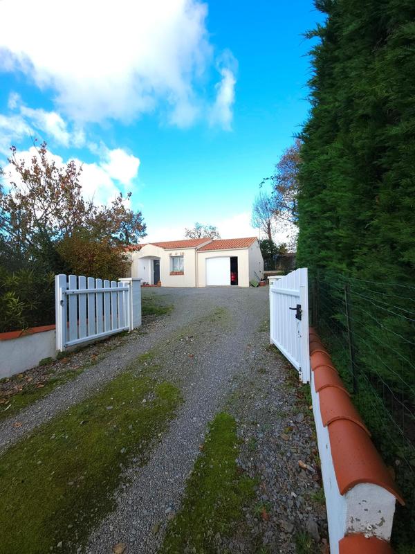 Maison - 86 m² - 4 pièces