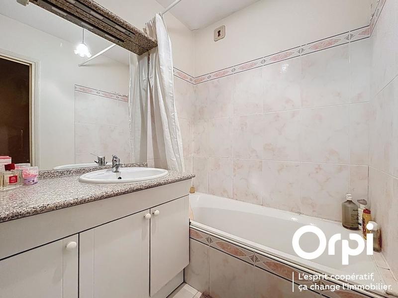 Appartement - 60 m² - 2 pièces