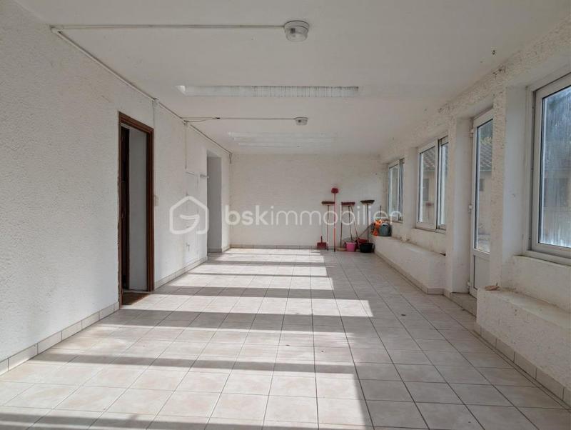 Demeure - 160 m² - 9 pièces