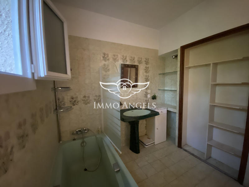 Maison - 213 m² - 7 pièces