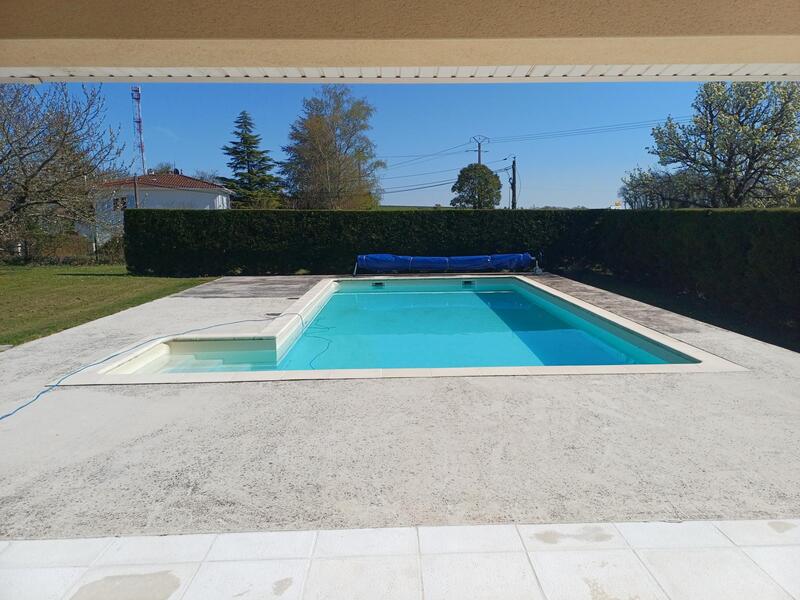 Maison - 234 m² - 7 pièces