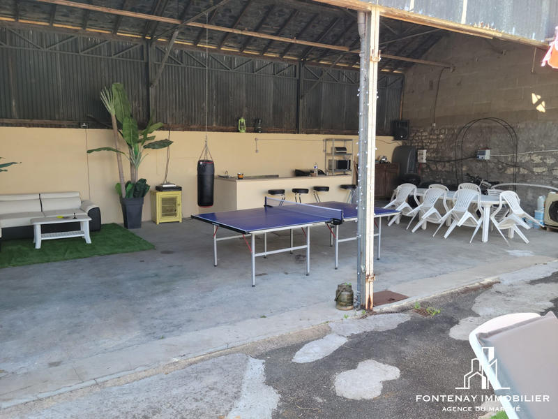 Maison - 299 m² - 9 pièces