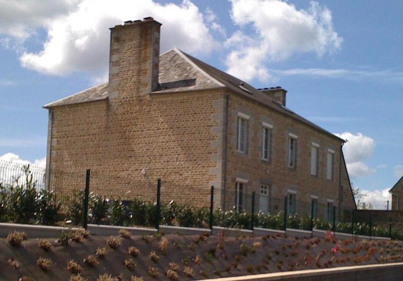 Maison - 308 m² - 10 pièces