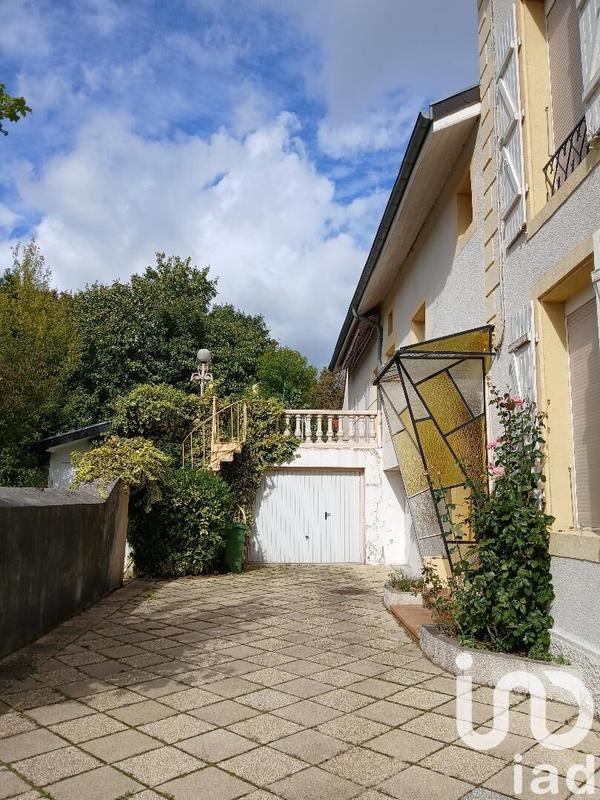 Maison - 220 m² - 8 pièces