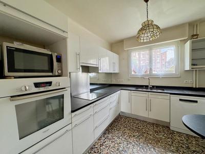 Appartement - 100 m² - 4 pièces