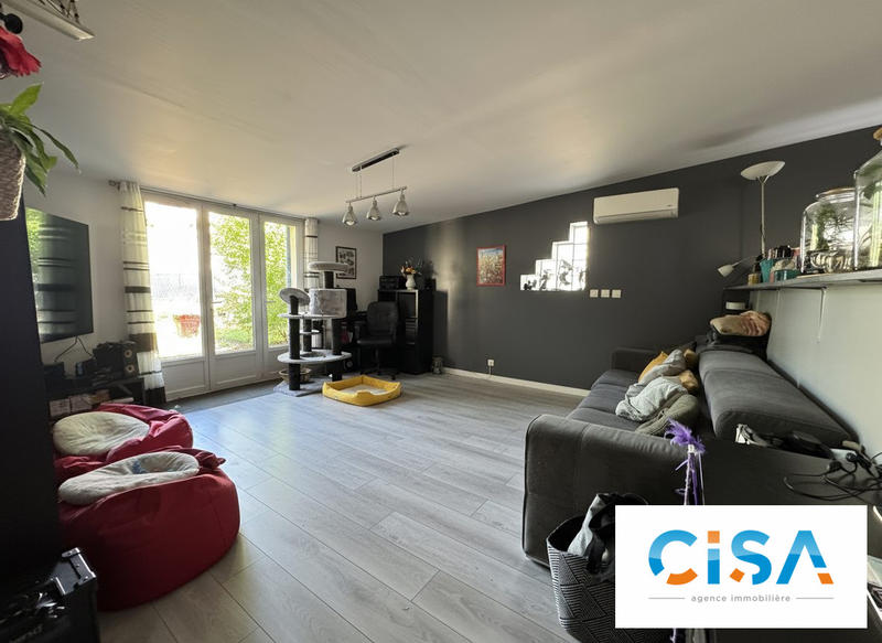 Maison - 166 m² - 8 pièces