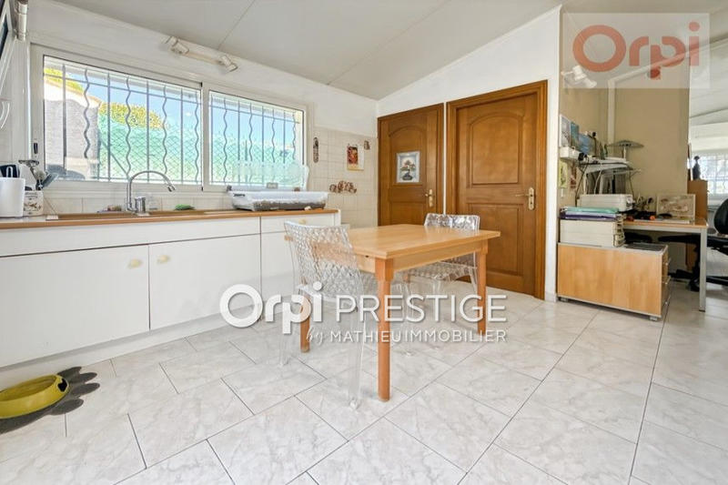 Maison - 140 m² - 5 pièces