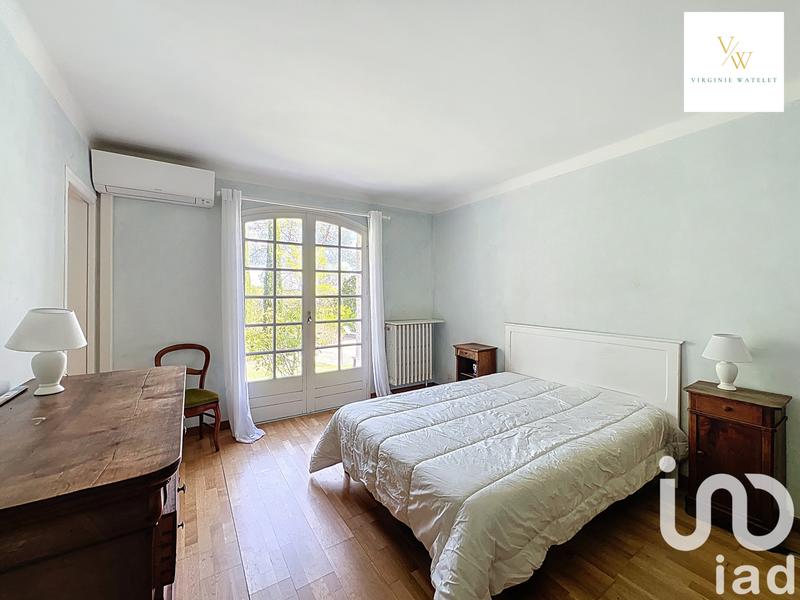 Maison - 274 m² - 10 pièces