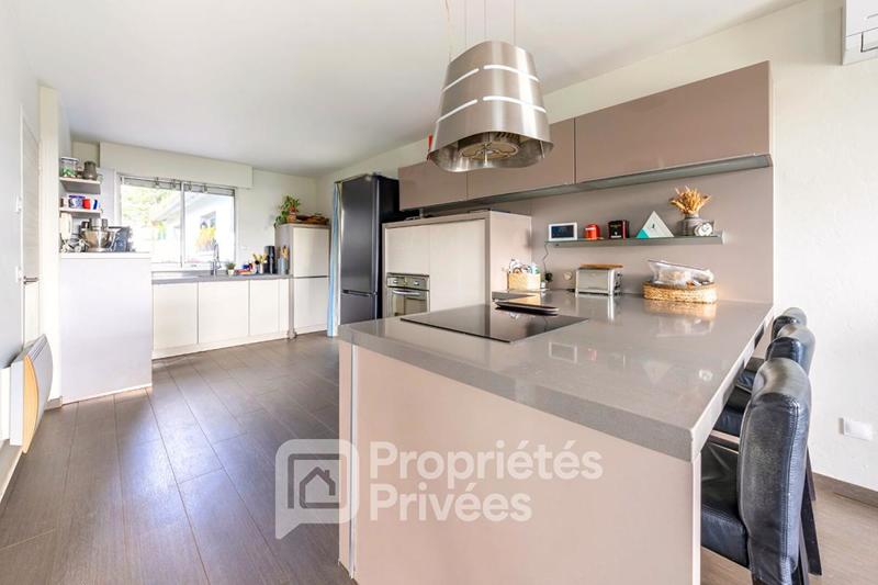 Maison - 135 m² - 6 pièces