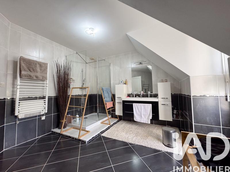 Maison - 134 m² - 6 pièces