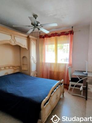 Chambre - 11 m² - 1 pièce