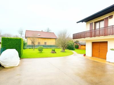 Maison - 162 m² - 7 pièces