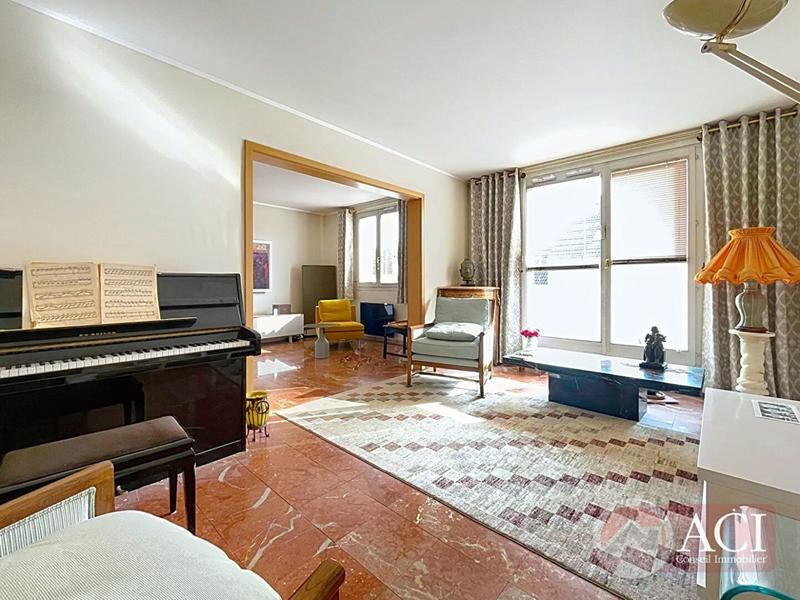 Appartement - 86 m² - 4 pièces