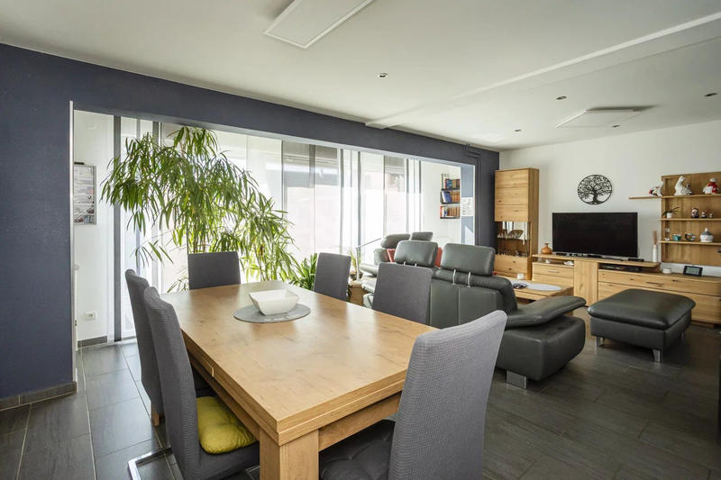 Maison - 88 m² - 5 pièces