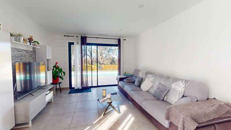 Maison - 92 m² - 4 pièces