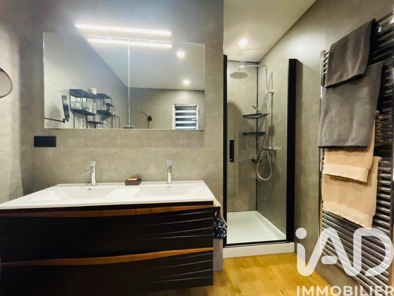 Maison - 138 m² - 5 pièces