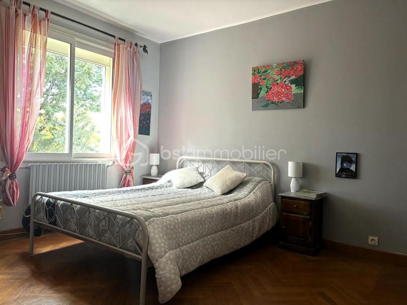 Maison traditionnelle - 153 m² - 6 pièces