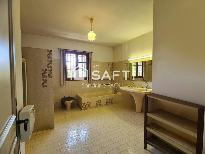 Maison - 142 m² - 5 pièces