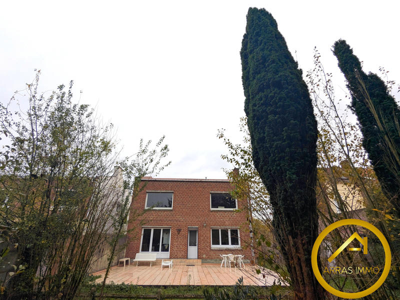 Maison - 150 m² - 6 pièces