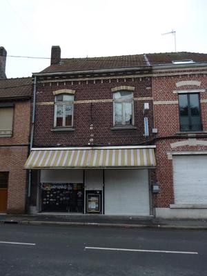 Immeuble - 140 m² - 5 pièces