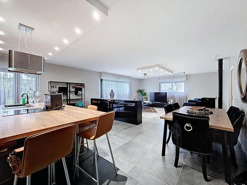 Maison - 118 m² - 5 pièces