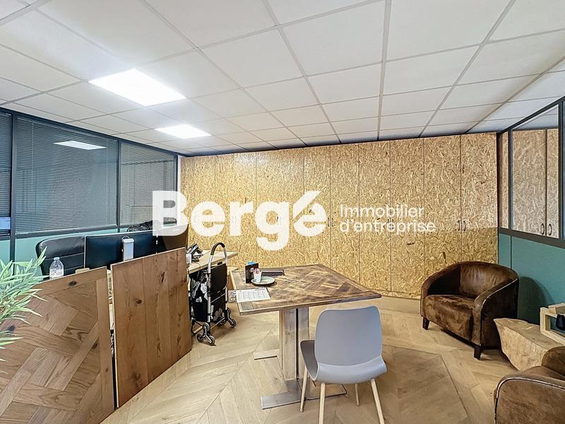 Entrepôt - 1 648 m²