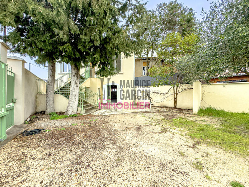 Maison - 180 m² - 4 pièces