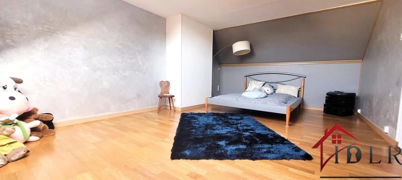 Demeure - 124 m² - 5 pièces