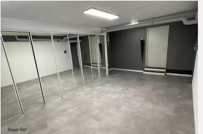 Local commercial - 1 550 m²