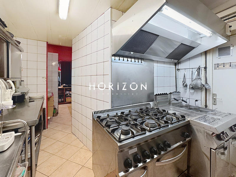 Local commercial - 170 m² - 3 pièces