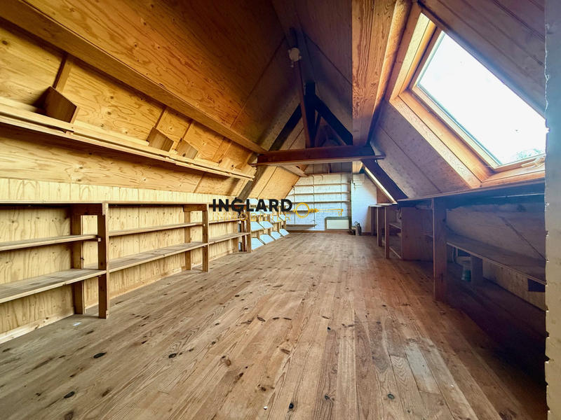 Maison - 205 m² - 8 pièces