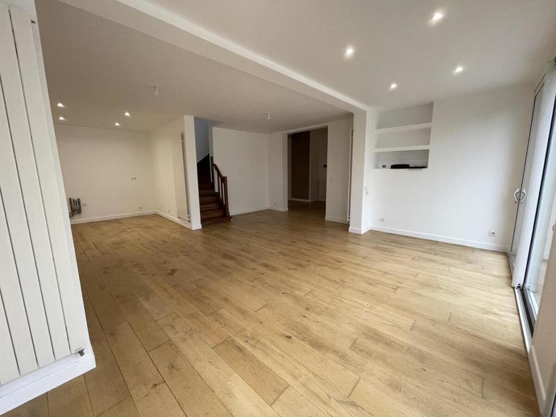 Maison - 142 m² - 5 pièces