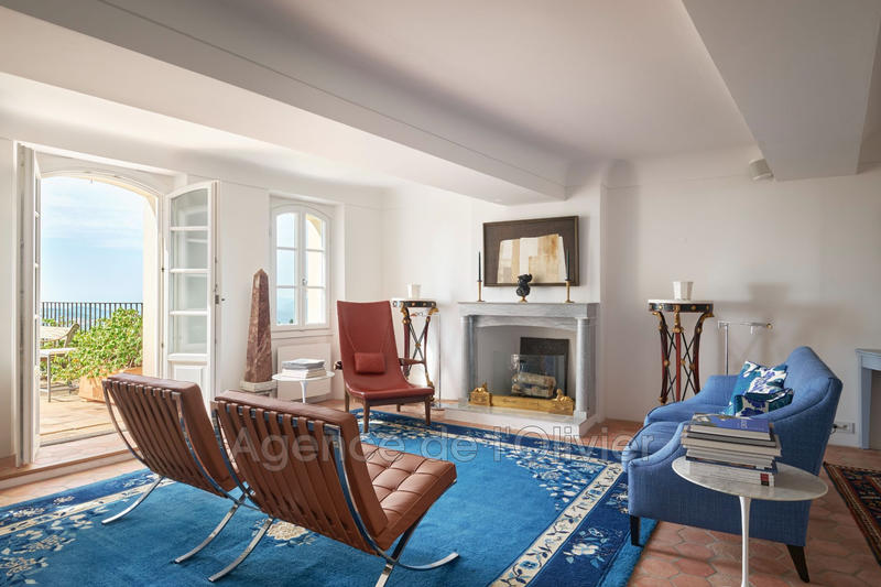 Maison - 451 m² - 13 pièces