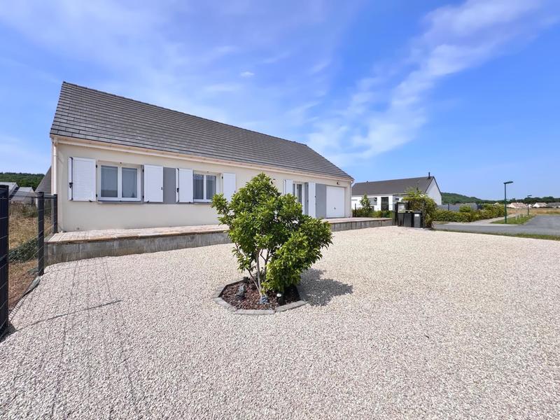 Maison - 99 m² - 6 pièces