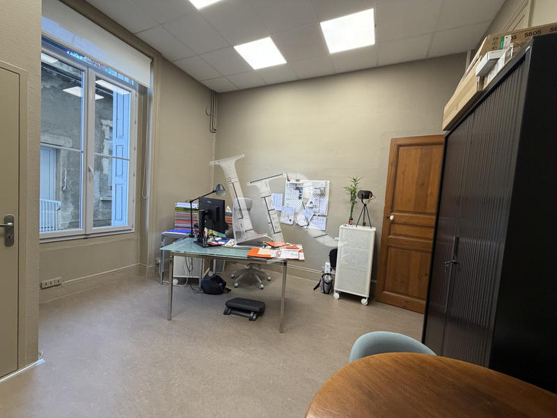 Bureau - 69 m² - 3 pièces