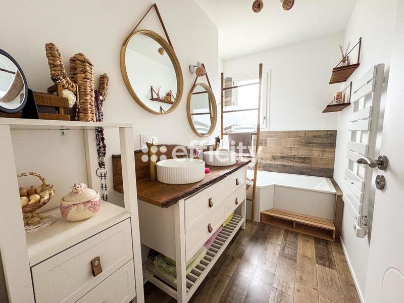 Maison - 112 m² - 4 pièces