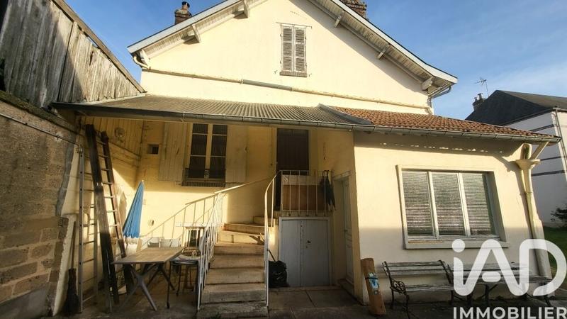 Maison - 163 m² - 9 pièces