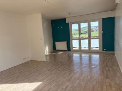 Appartement - 96 m² - 4 pièces
