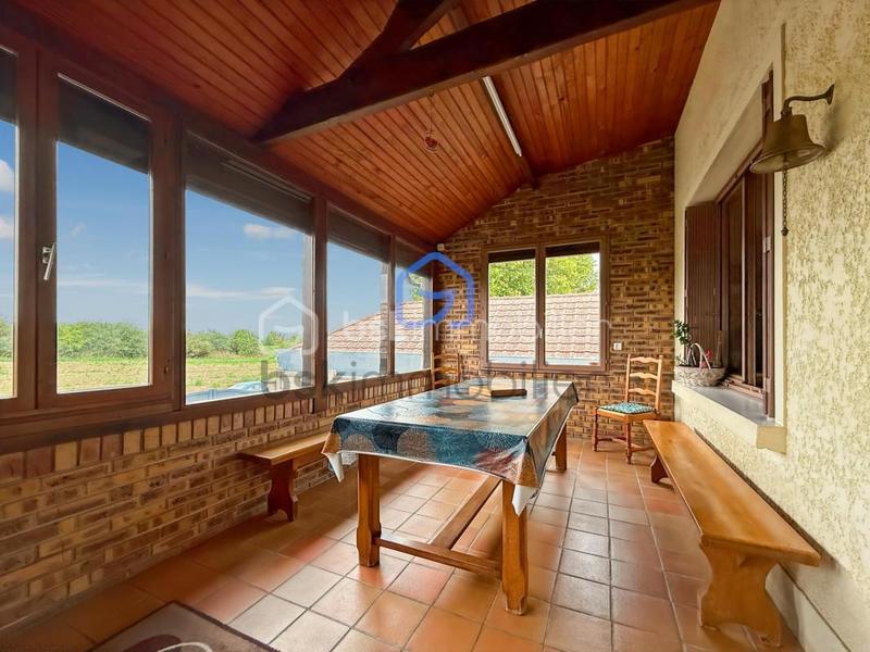 Pavillon - 185 m² - 8 pièces