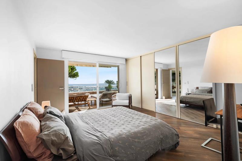 Appartement - 156 m² - 5 pièces