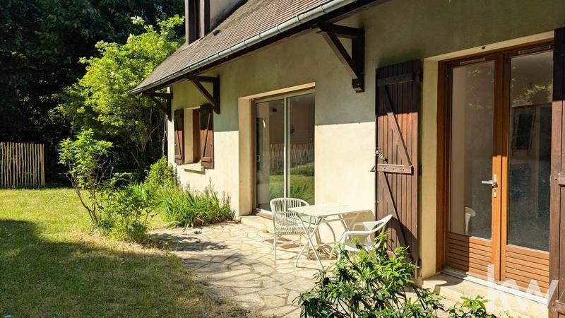 Maison - 205 m² - 8 pièces