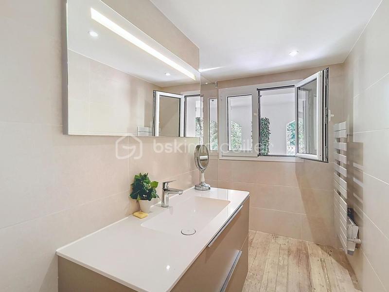 Villa - 140 m² - 6 pièces