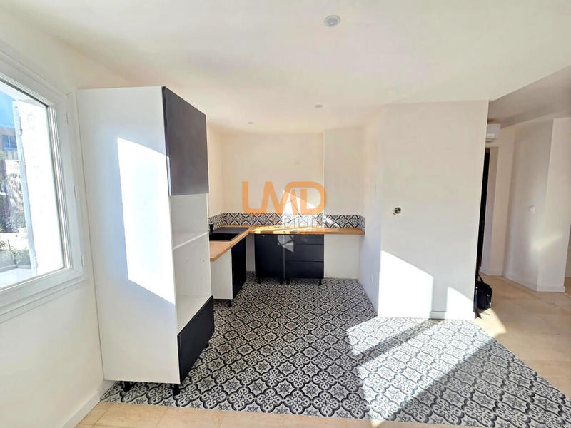 Appartement - 90 m² - 4 pièces