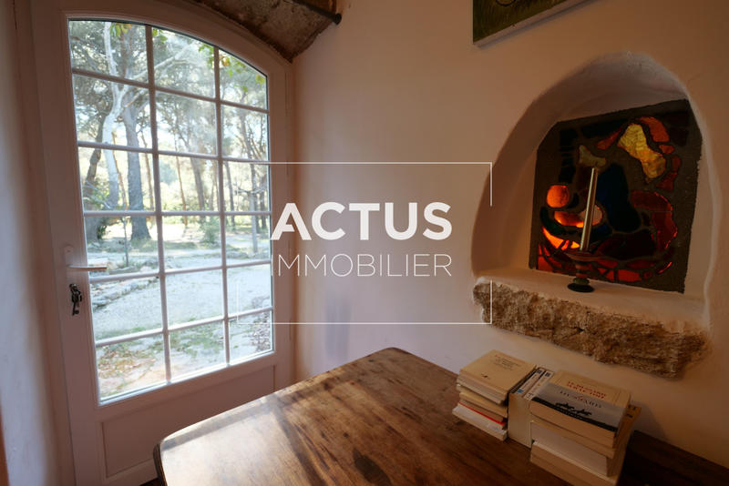 Maison - 210 m² - 8 pièces