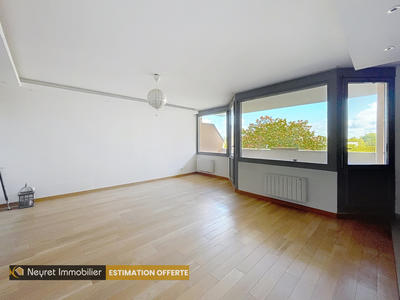 Appartement - 82 m² - 4 pièces