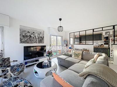 Appartement - 84 m² - 3 pièces