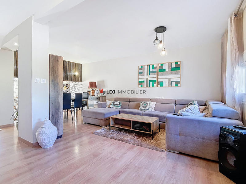 Maison - 94 m² - 3 pièces