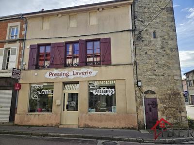 Immeuble - 218 m² - 7 pièces