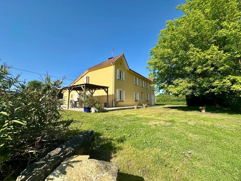 Maison - 175 m² - 7 pièces